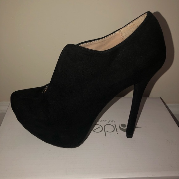 qupid black heels